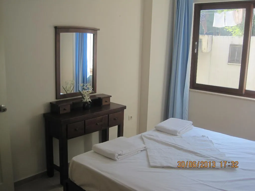 Özgür Apart Bozburun
